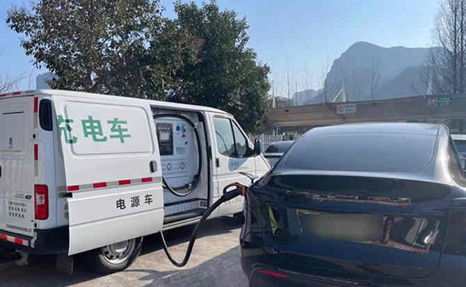 桃源汽车搭电